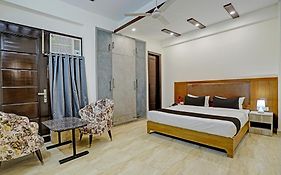 Townhouse Dsr Sector 19